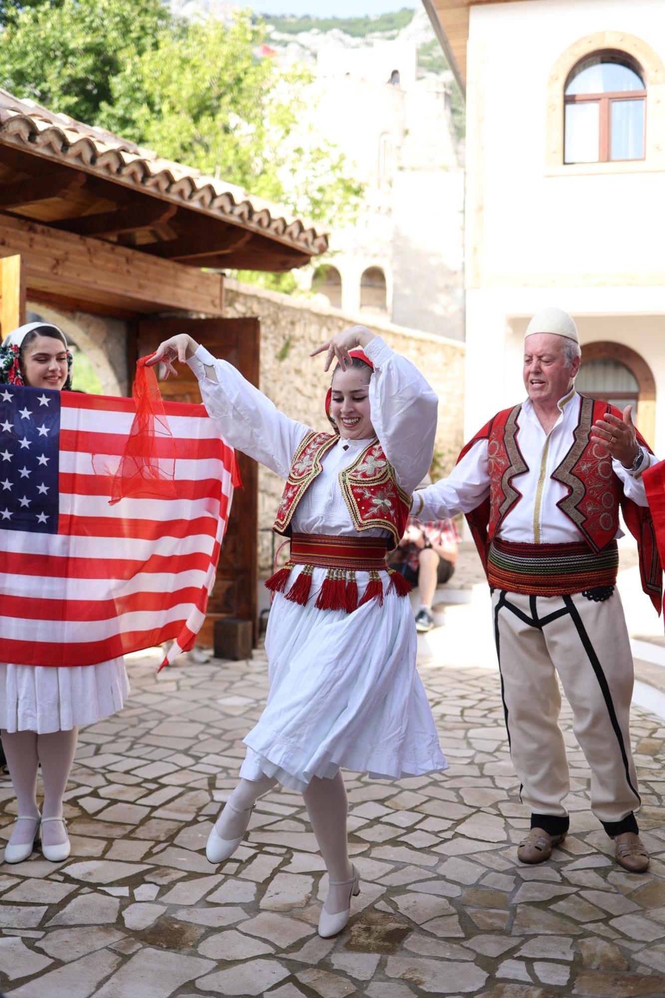 Kruja Albergo Diffuso , Inside Kruja Castle エクステリア 写真